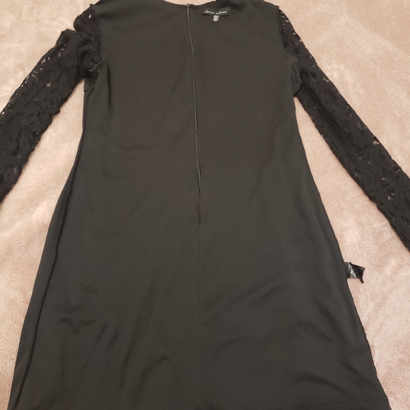 Jasmine & Juliana Lace Dress - Picture 7 of 9